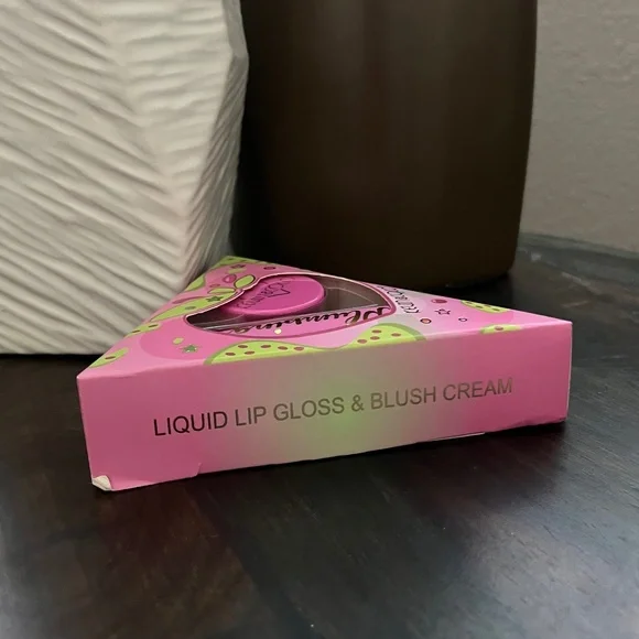 KEVIN and COCO Liquid Lip Gloss and Blush Cream Set NEW - Picture 3 of 7